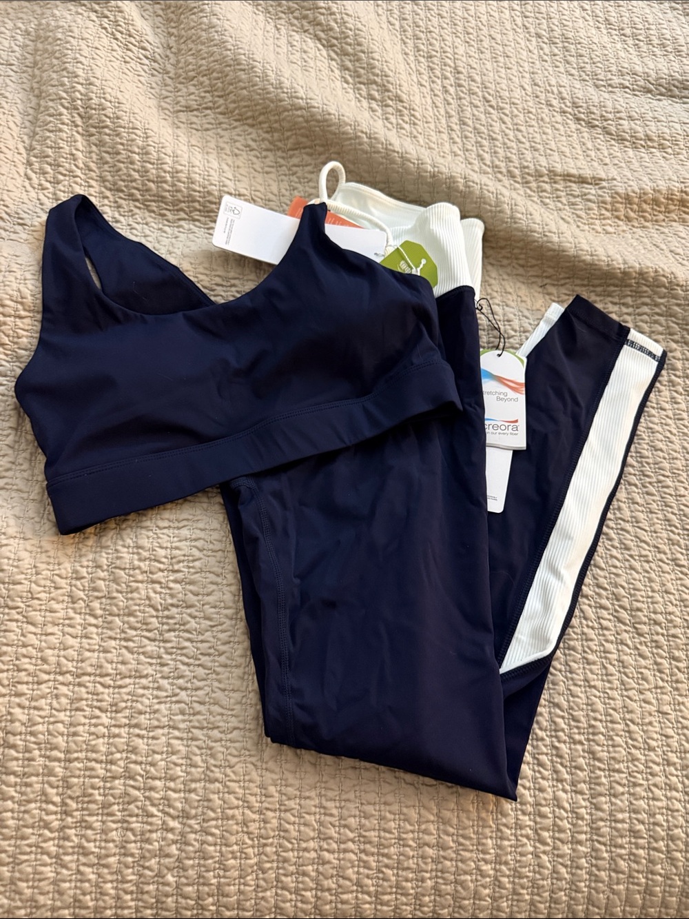 NWT - Women’s Navy Sports Bra and Legging Set - Navy - Small